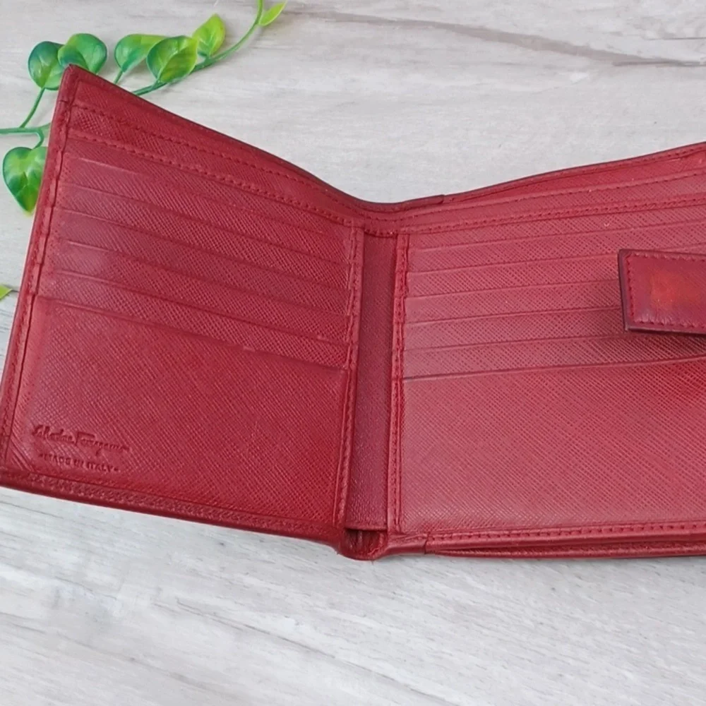 Ferragamo Gancini Clasp Wallet